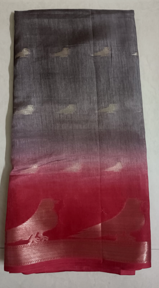 Dola Silk Saree with contrast blouse