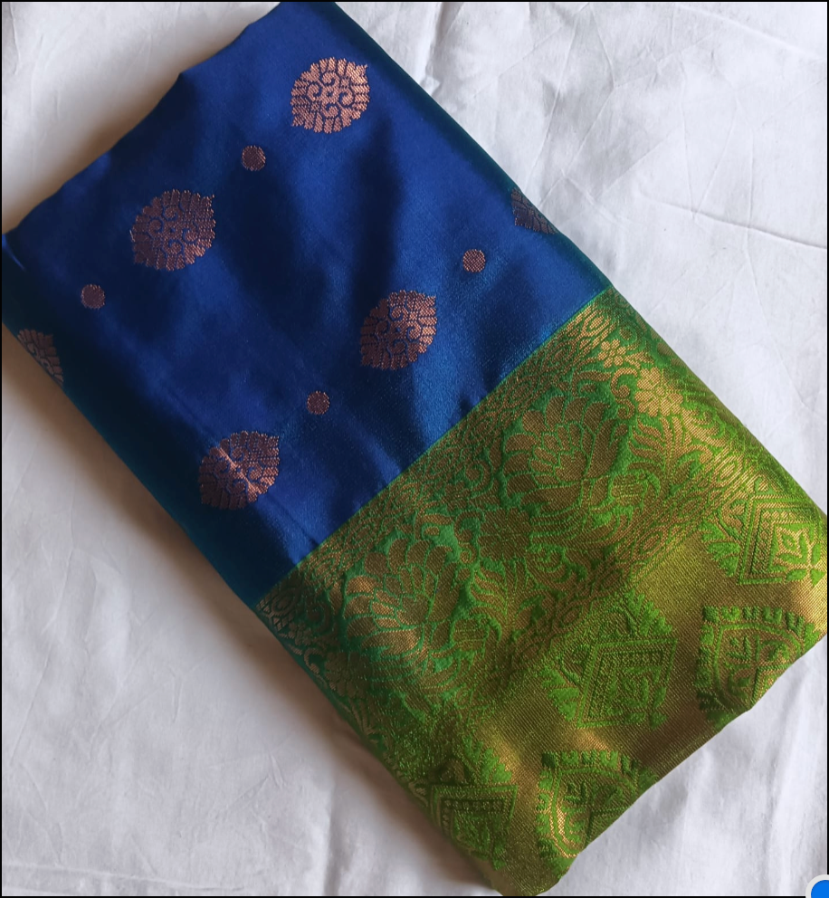 Handloom Soft silk saree with contrast blouse